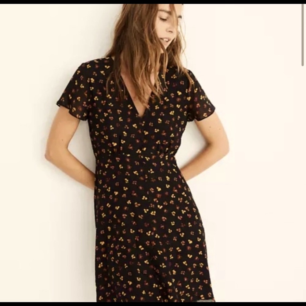 Madewell Black Floral buttoned Mini Dress!